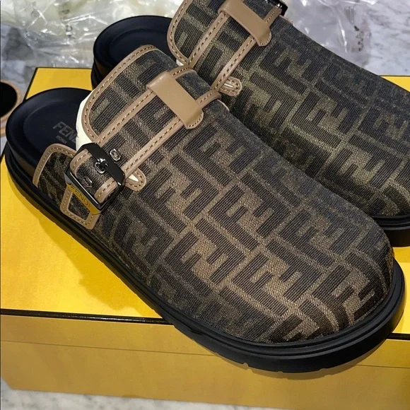 Fendi Men's Black and Brown Monogram Loafers - Picture 4 of 10